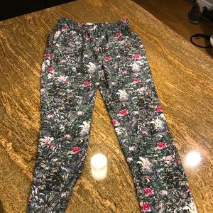 H &M pant.   Great pattern.   Size small